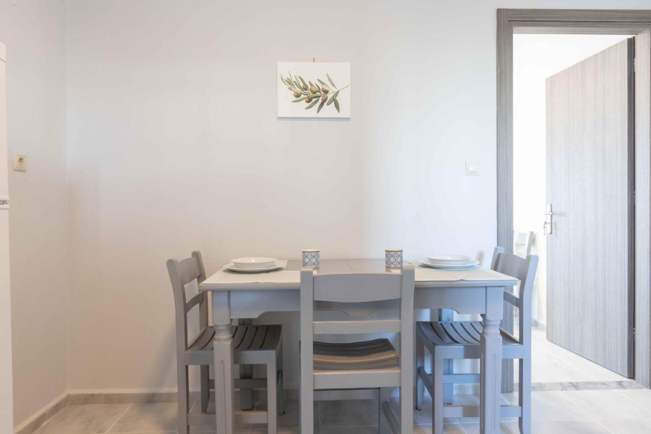 Pansion Artemis Apartment Mavrovoúnion Екстериор снимка