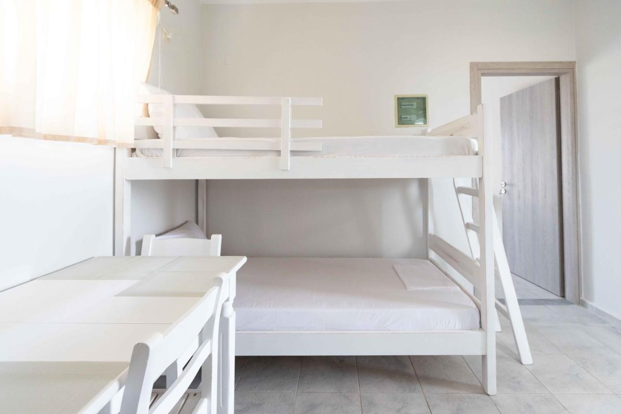 Pansion Artemis Apartment Mavrovoúnion Екстериор снимка