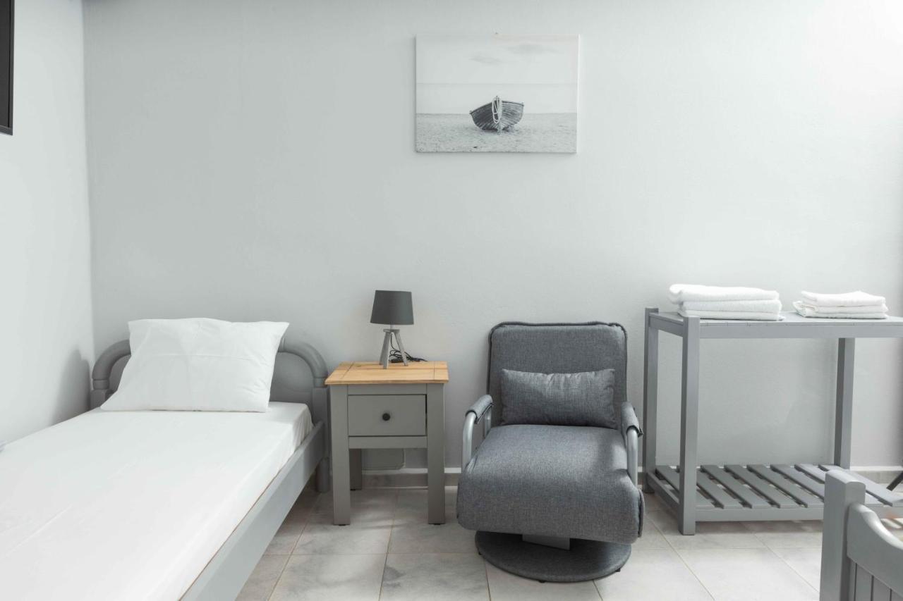 Pansion Artemis Apartment Mavrovoúnion Екстериор снимка