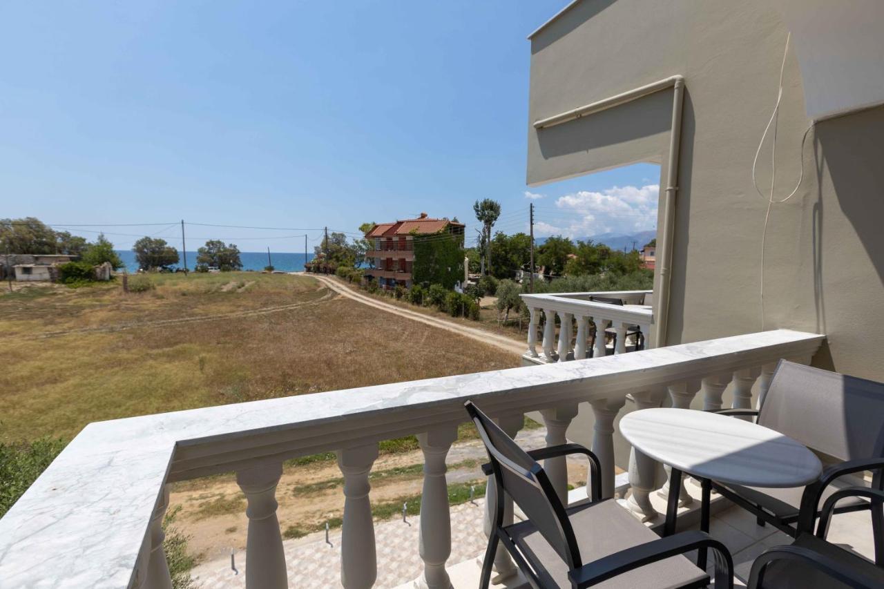 Pansion Artemis Apartment Mavrovoúnion Екстериор снимка