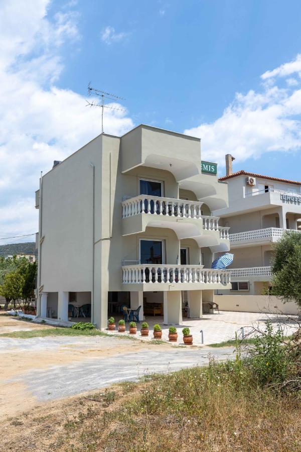Pansion Artemis Apartment Mavrovoúnion Екстериор снимка